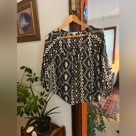 BUNDLE. American eagle puffersleeve blouse + high waisted paperbag dress pants - Picture 8 of 8